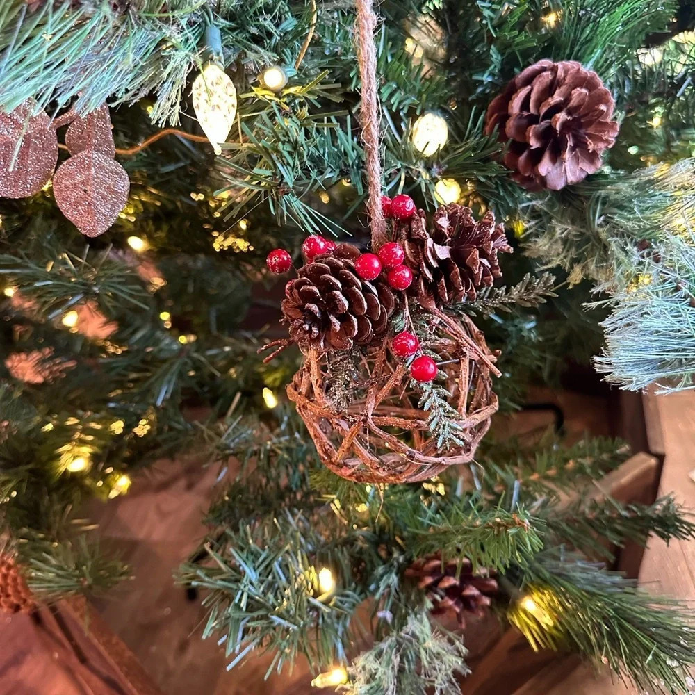 Vine Christmas Ornament